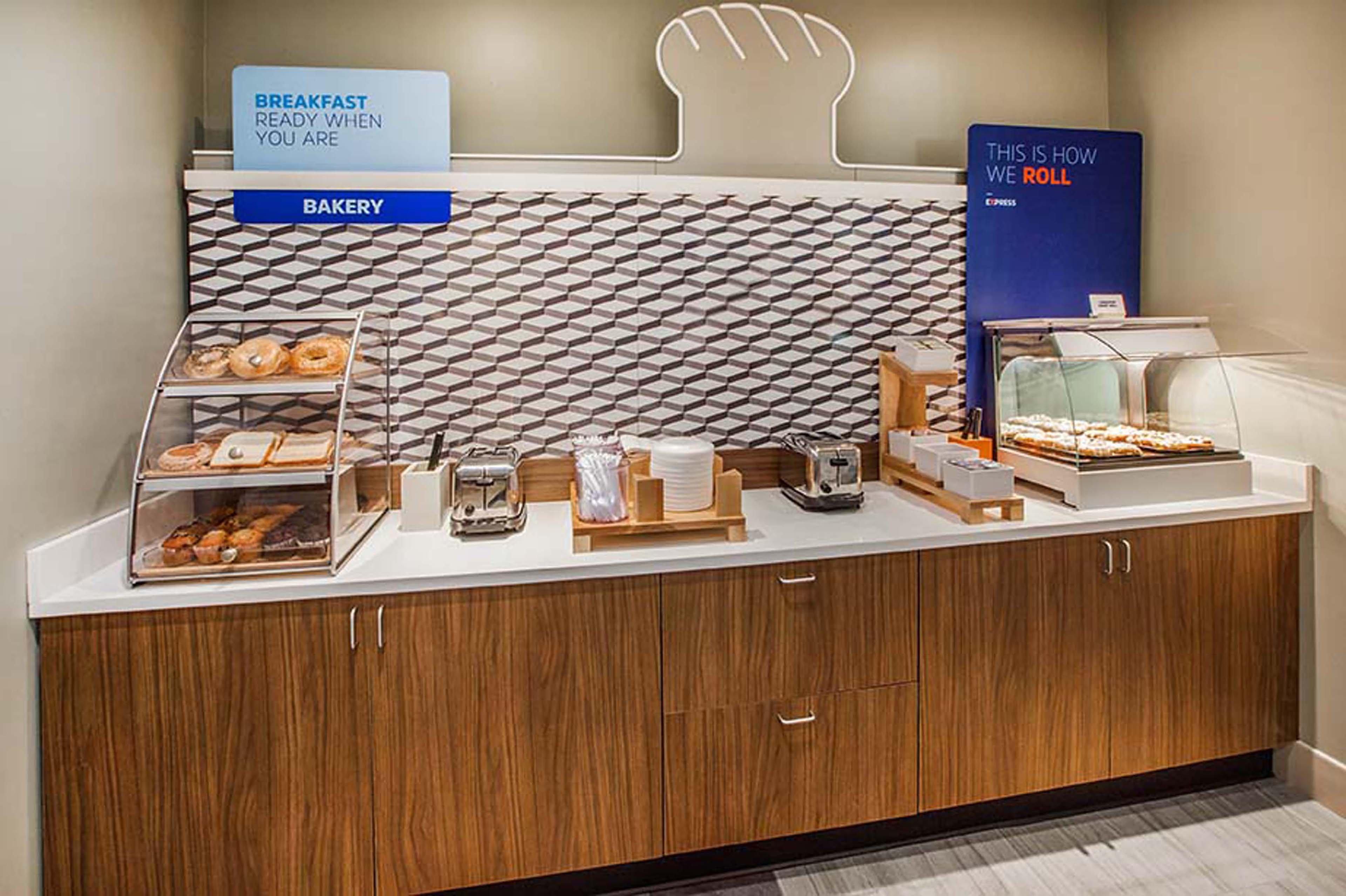 Holiday Inn Express Mount Arlington By Ihg Exterior photo